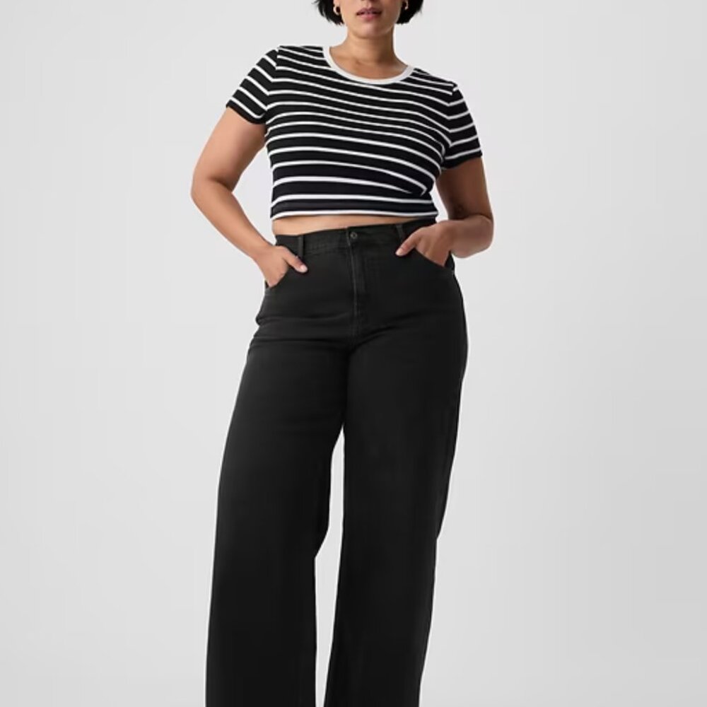 High Rise wide leg black Women's Jeans size 33 16 - NWT